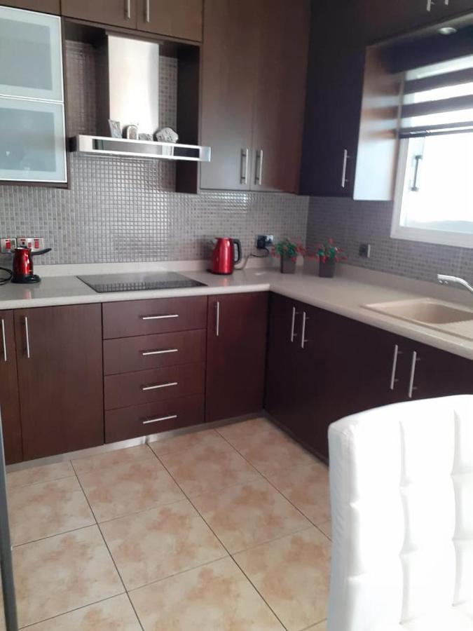 Nanas Vacation House Paphos ภายนอก รูปภาพ