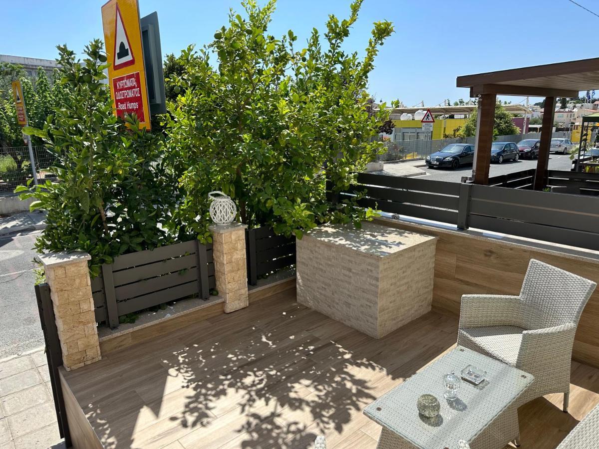 Nanas Vacation House Paphos ภายนอก รูปภาพ