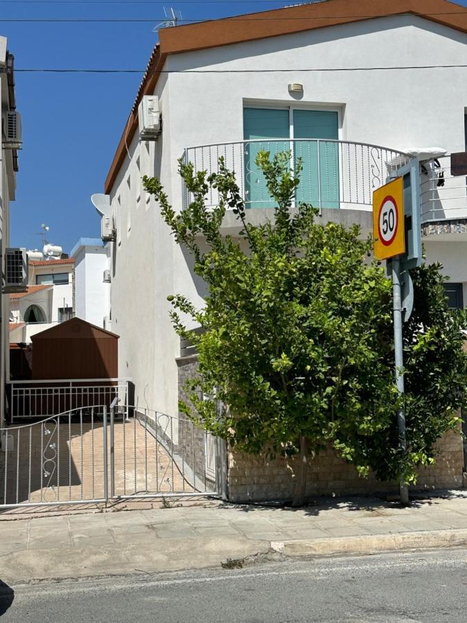 Nanas Vacation House Paphos ภายนอก รูปภาพ