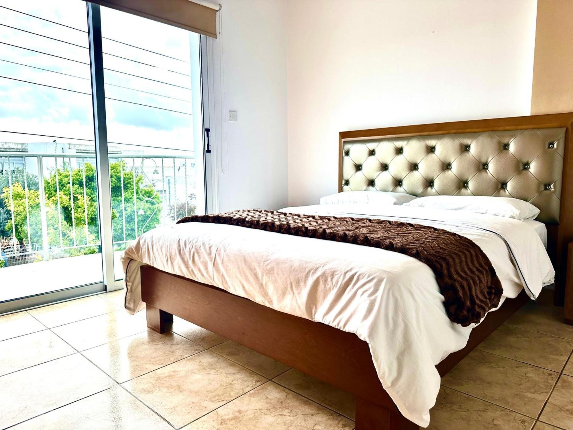 Nanas Vacation House Paphos ภายนอก รูปภาพ